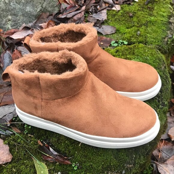 J/Slides Tan Noone Faux-Fur Lined Ankle Boot Size 10 - Picture 2 of 6